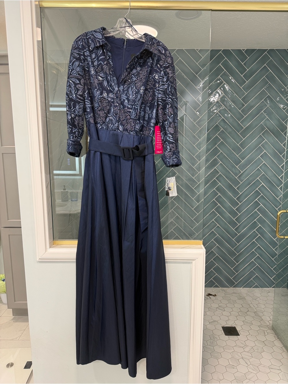 Elegant Navy Floral Alex Evening Women's Dress size 16